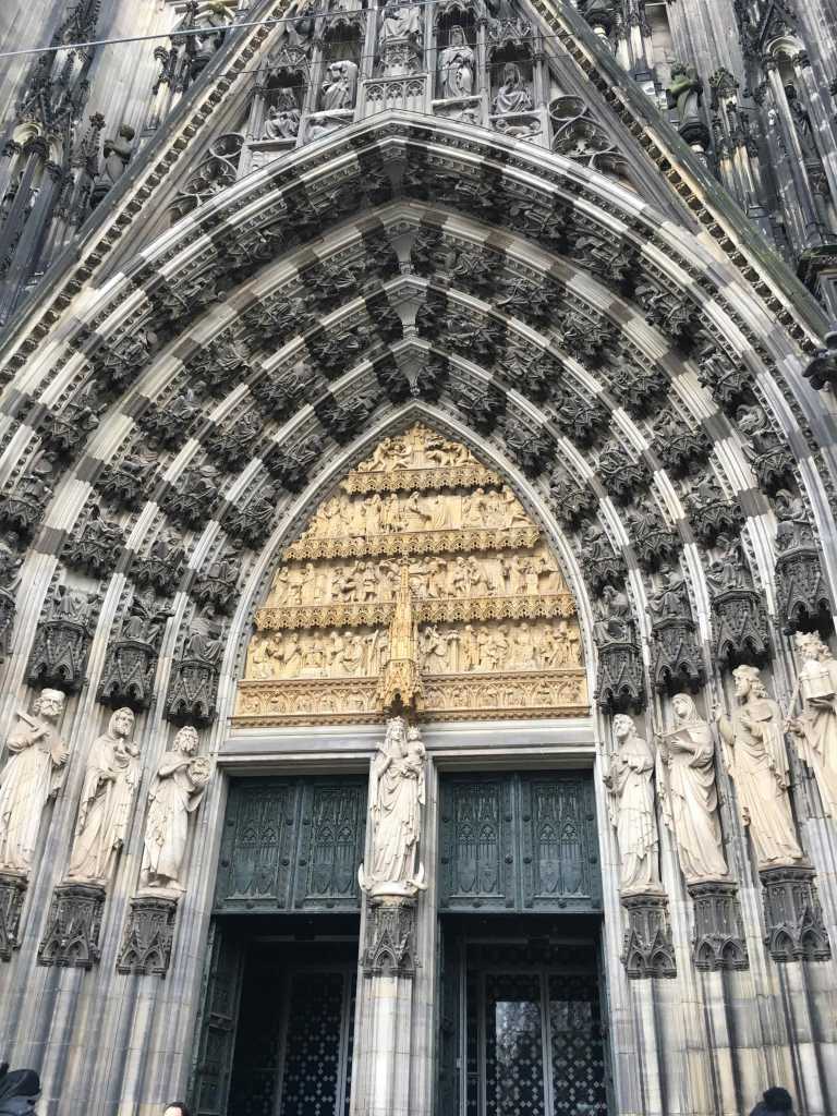 ingreso a la Catedral de Colonia
