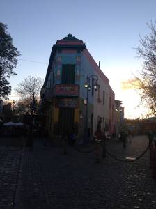 Caminito al caer la tarde