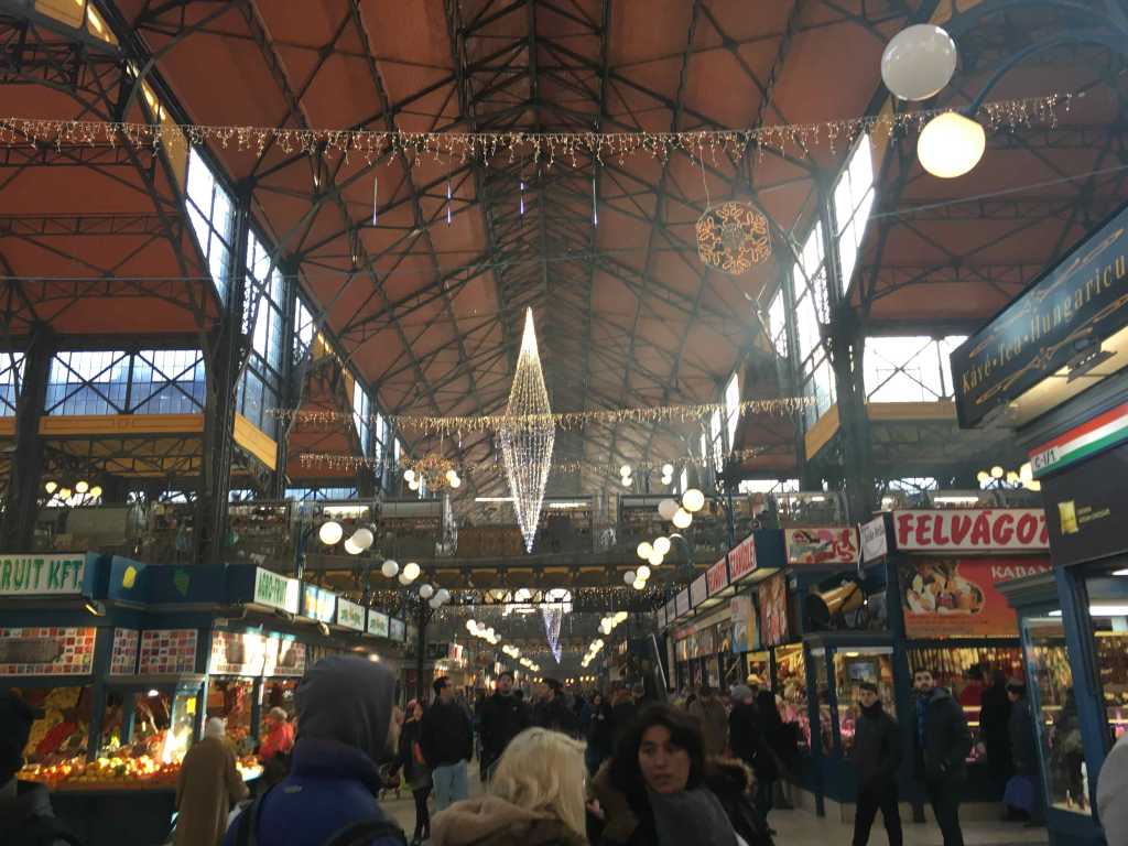 mercado de budapest interior